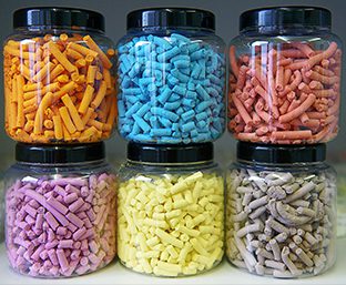 rubb-acc-13-crop rubber accelerator masterbatch in plastic tubs